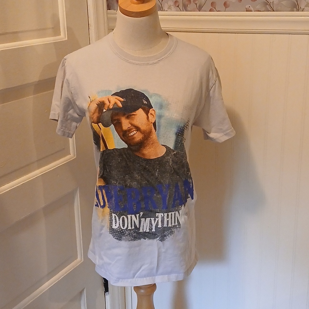 Luke Bryan Doin' My Thing Graphic Tee